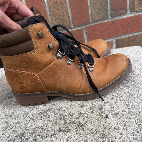 Timberland Women’s Leather Hiking Boots with Ortholite Insoles – Size 6 - Picture 3 of 6